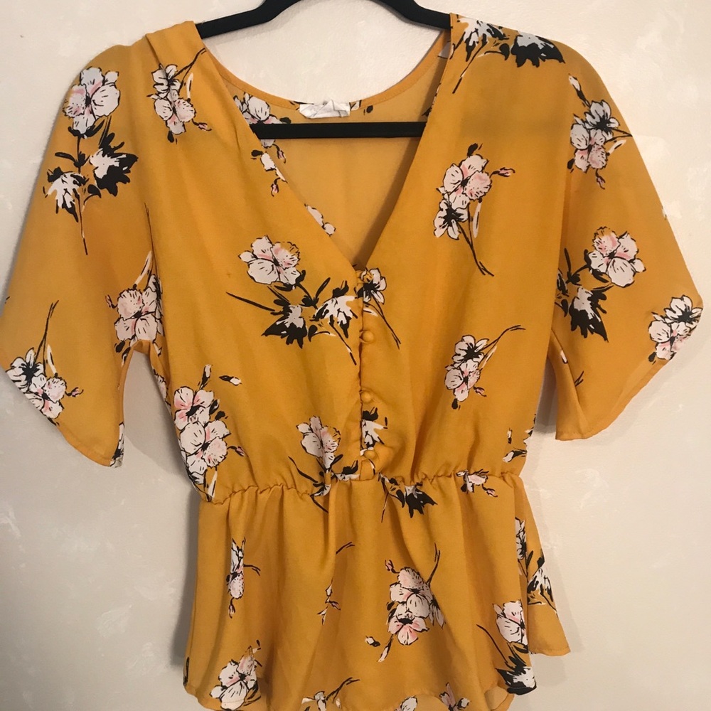 Yellow, floral short sleeve blouse